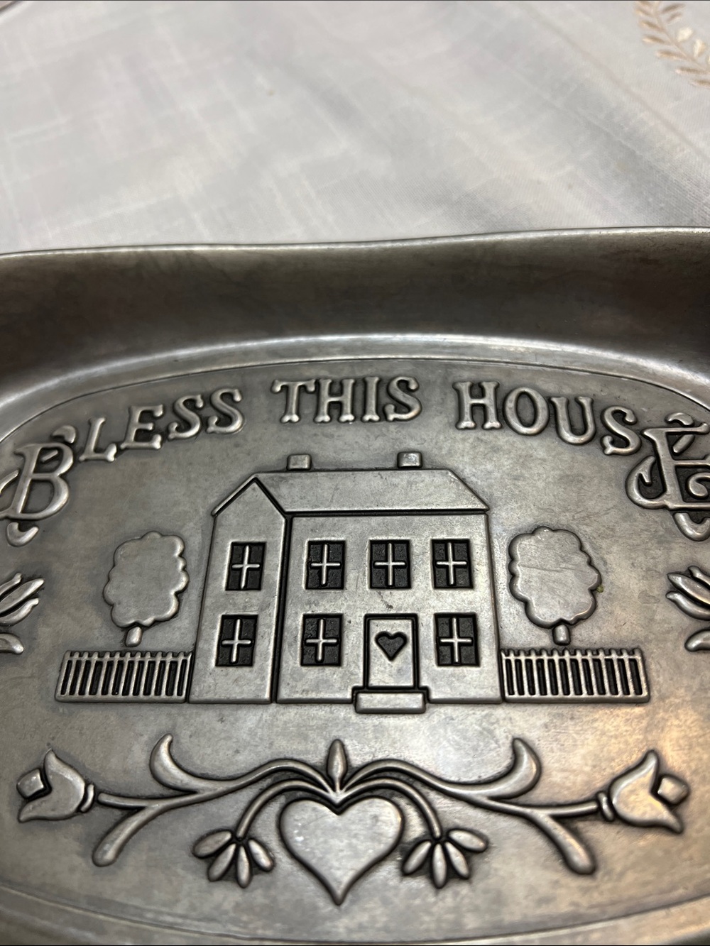 Vintage Wilton Pewter-Tone Molded Baking Pan - Gray Finish - Picture 4 of 6